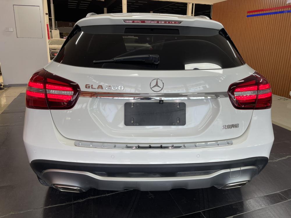 Mercedes-Benz Mercedes-Benz GLA