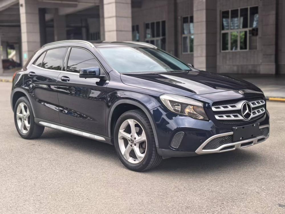 Mercedes-Benz Mercedes-Benz GLA