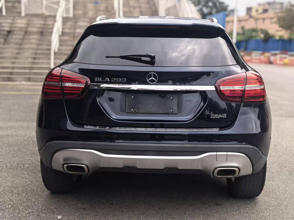 Mercedes-Benz Mercedes-Benz GLA