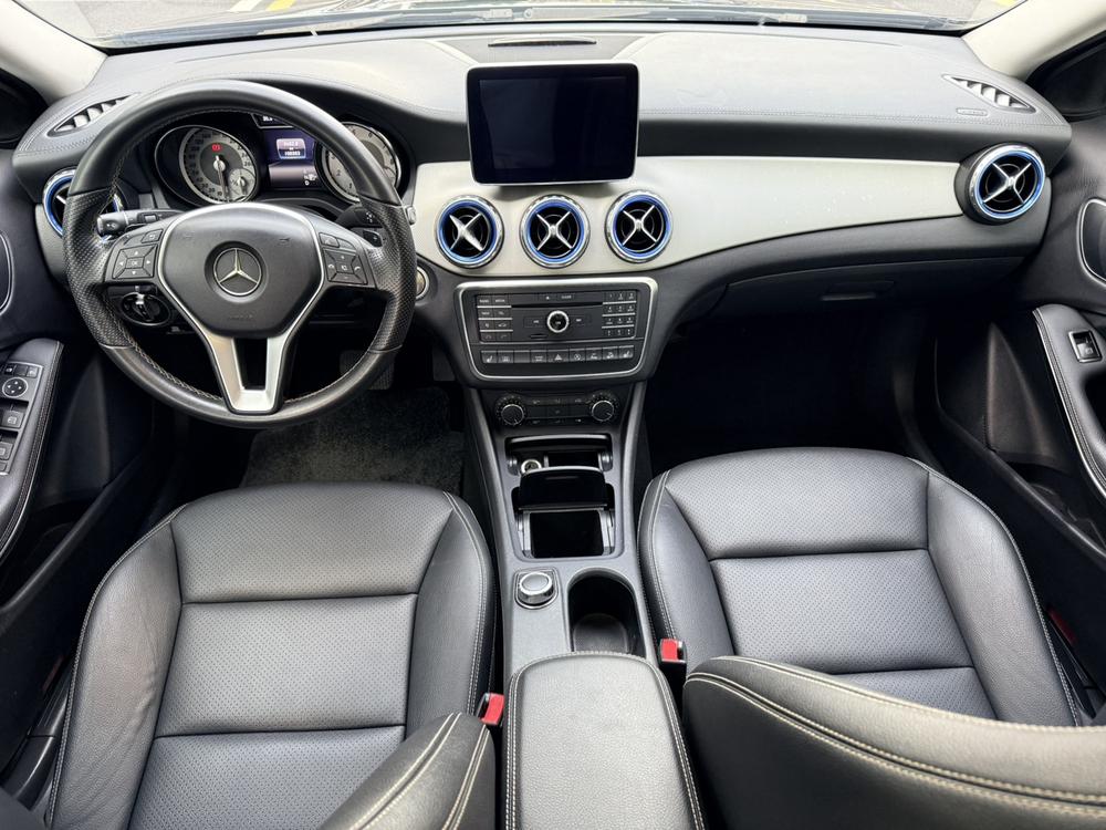 Mercedes-Benz Mercedes-Benz GLA