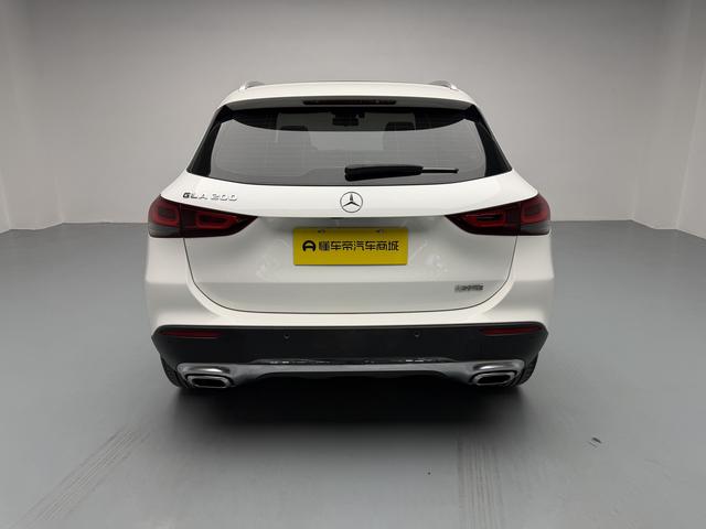 Mercedes-Benz Mercedes-Benz GLA