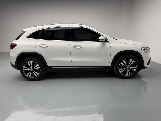 Mercedes-Benz Mercedes-Benz GLA