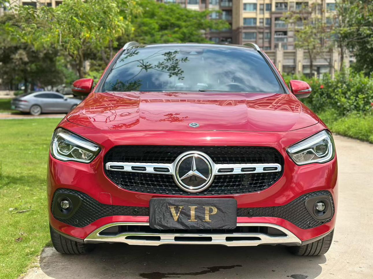 Mercedes-Benz Mercedes-Benz GLA