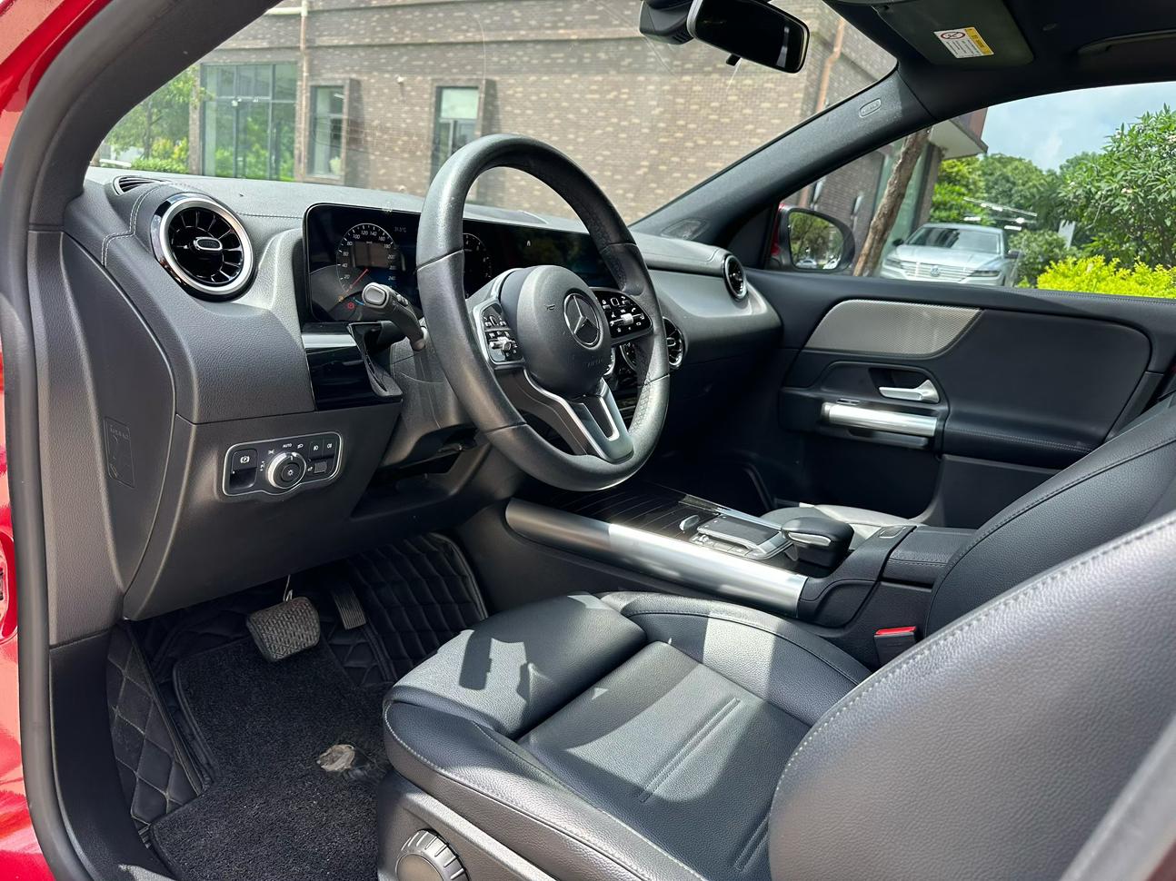 Mercedes-Benz Mercedes-Benz GLA