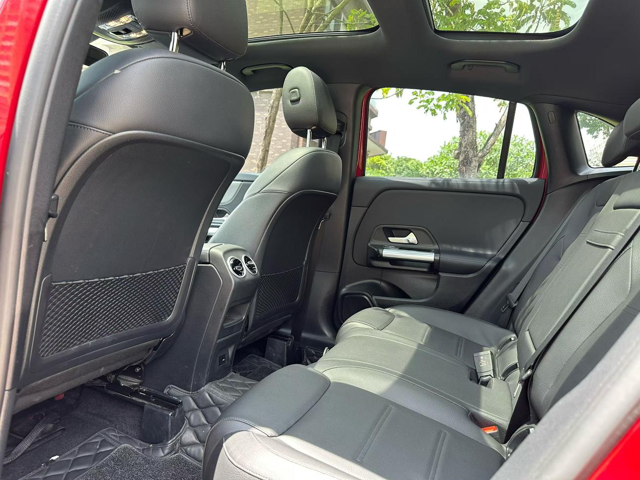Mercedes-Benz Mercedes-Benz GLA