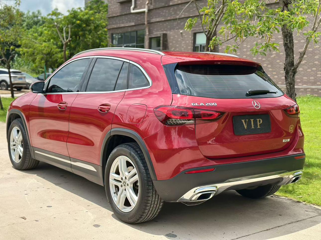 Mercedes-Benz Mercedes-Benz GLA