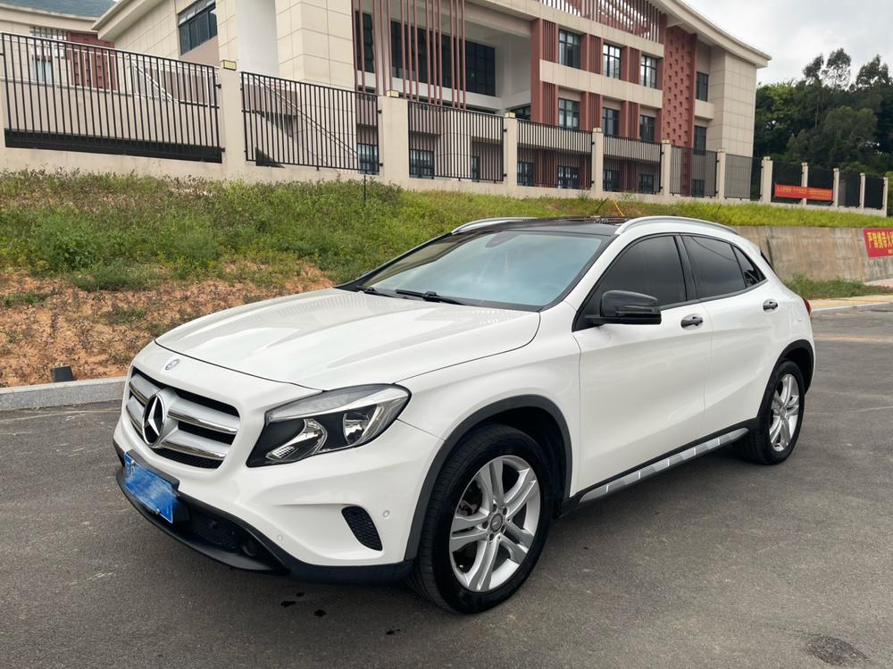 Mercedes-Benz Mercedes-Benz GLA