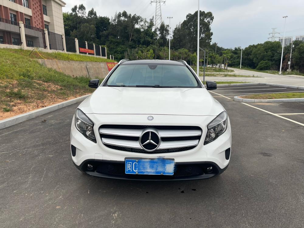 Mercedes-Benz Mercedes-Benz GLA