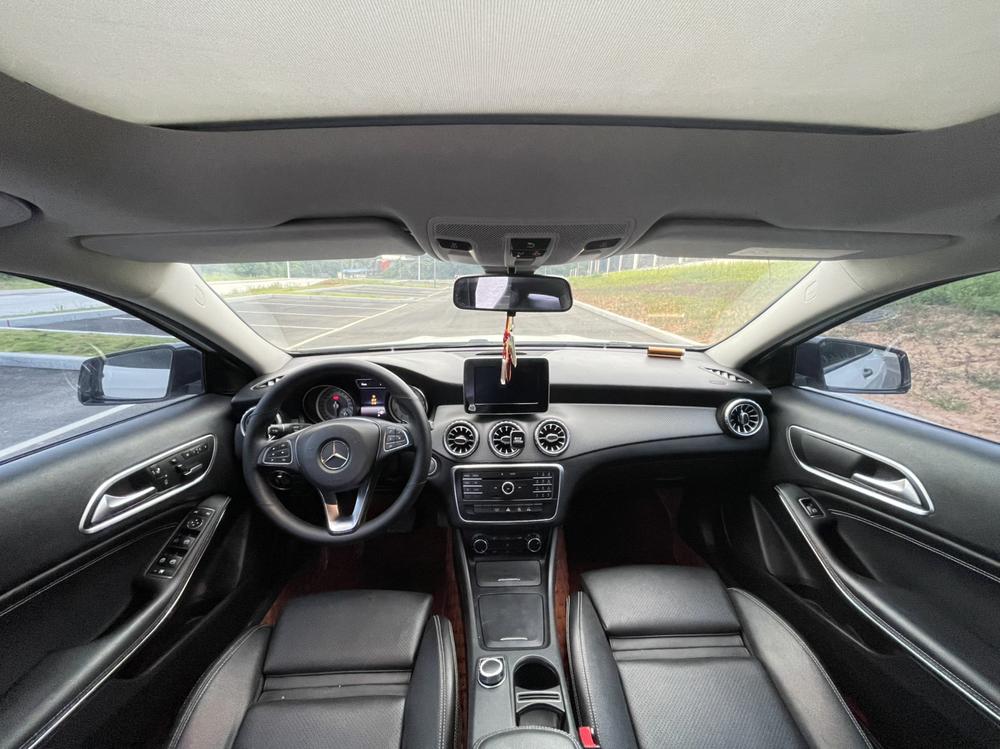 Mercedes-Benz Mercedes-Benz GLA