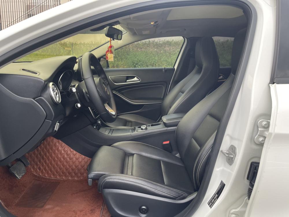 Mercedes-Benz Mercedes-Benz GLA