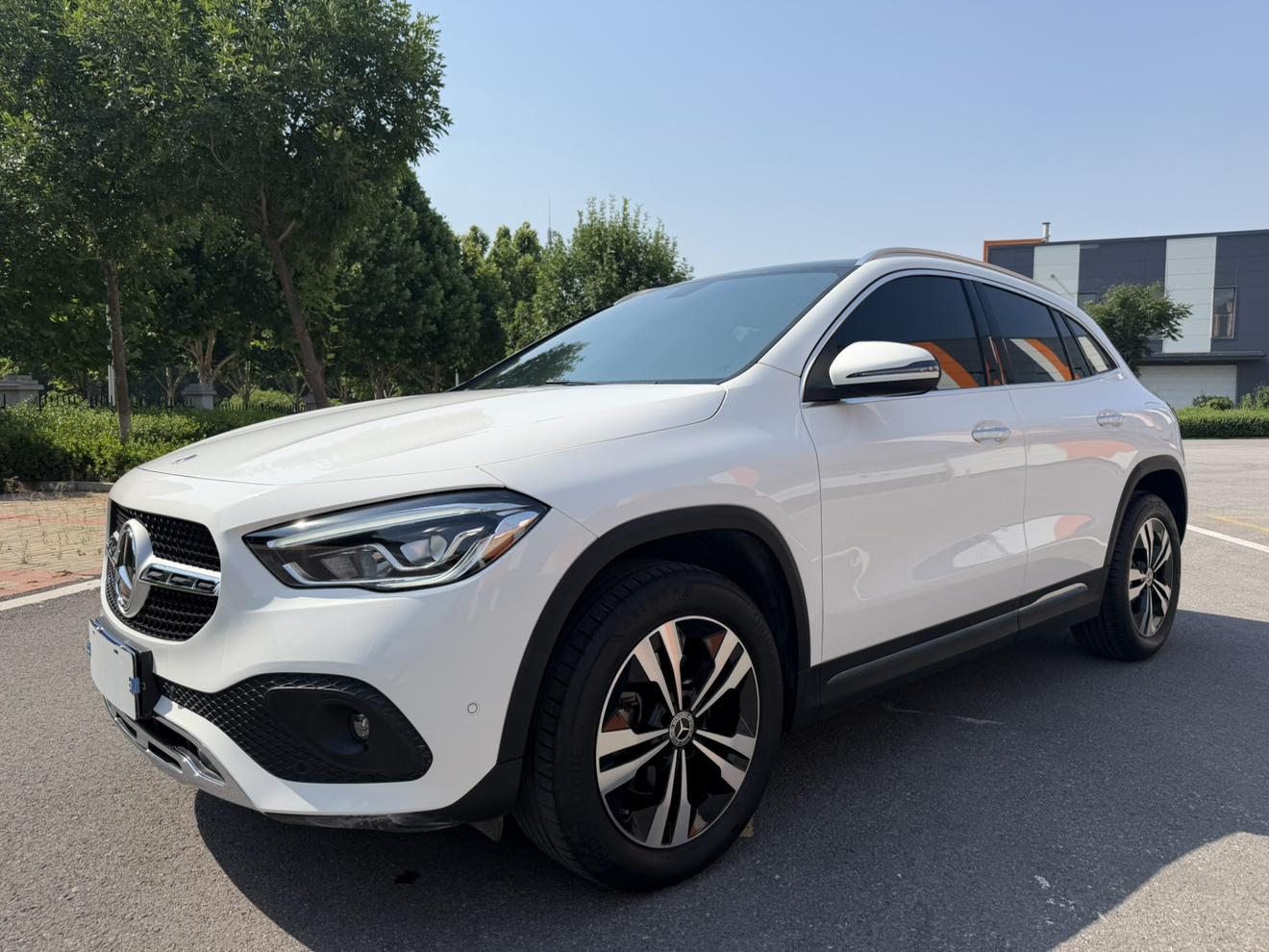 Mercedes-Benz Mercedes-Benz GLA