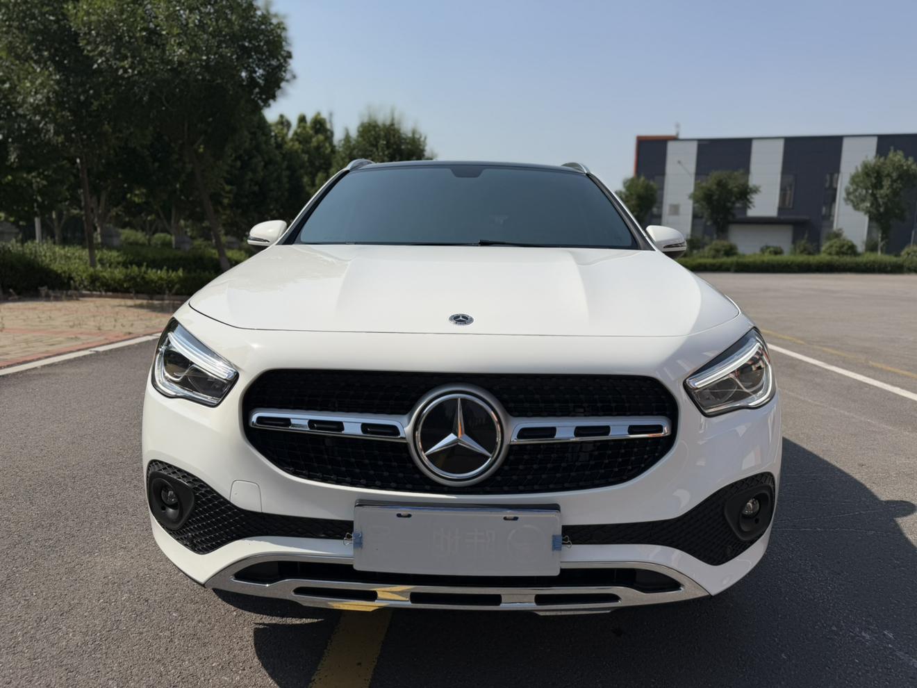 Mercedes-Benz Mercedes-Benz GLA
