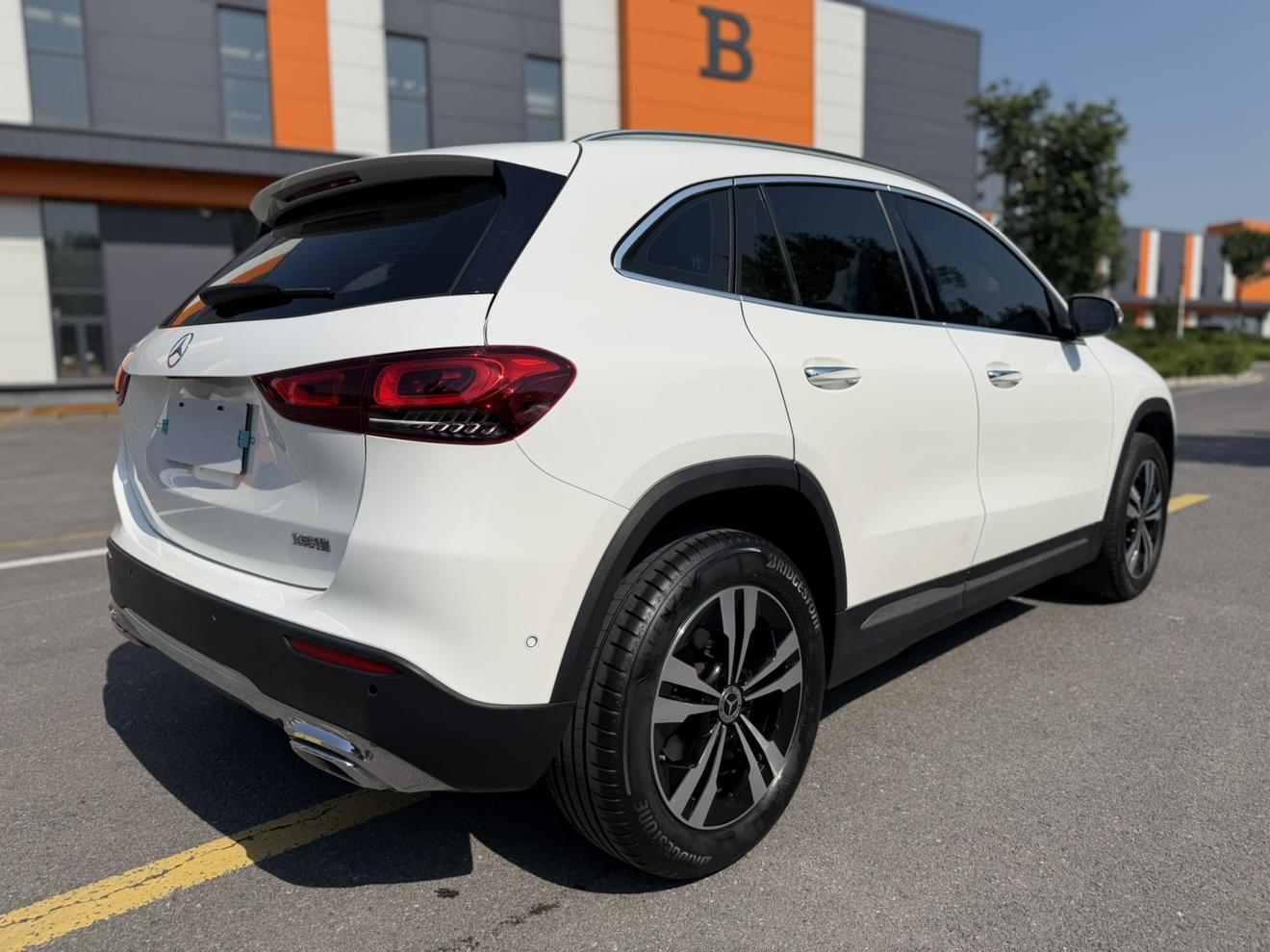Mercedes-Benz Mercedes-Benz GLA
