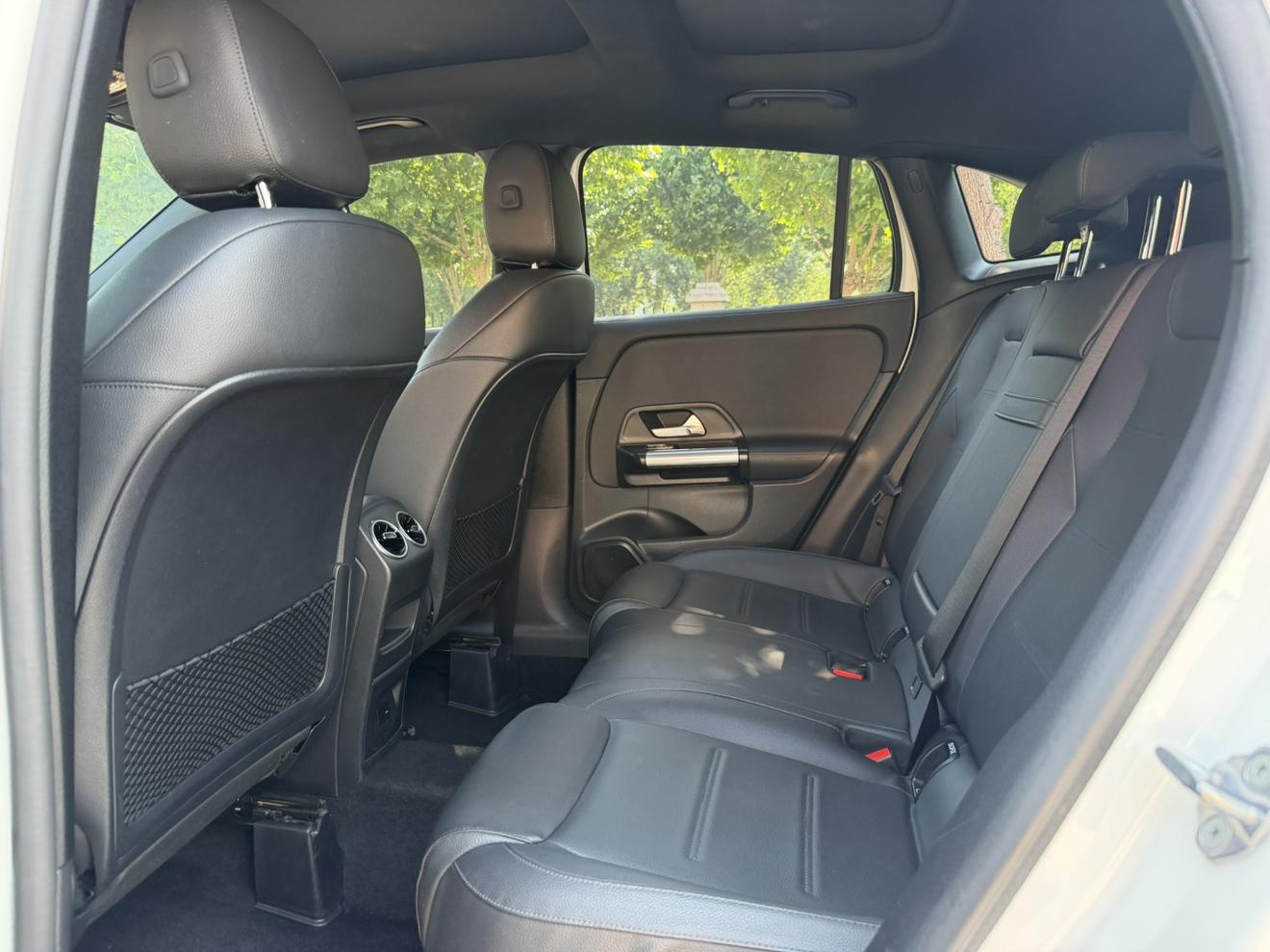 Mercedes-Benz Mercedes-Benz GLA