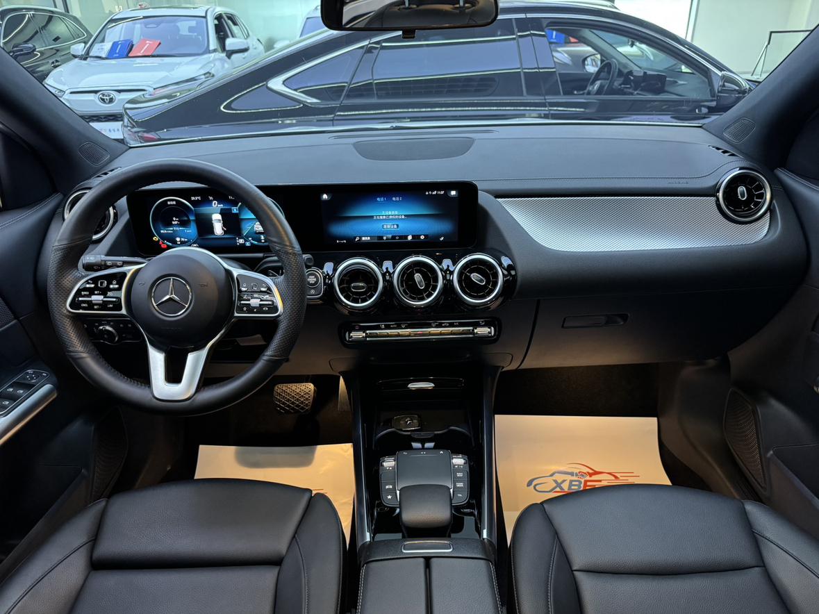 Mercedes-Benz Mercedes-Benz GLA