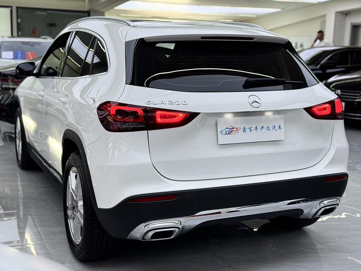 Mercedes-Benz Mercedes-Benz GLA