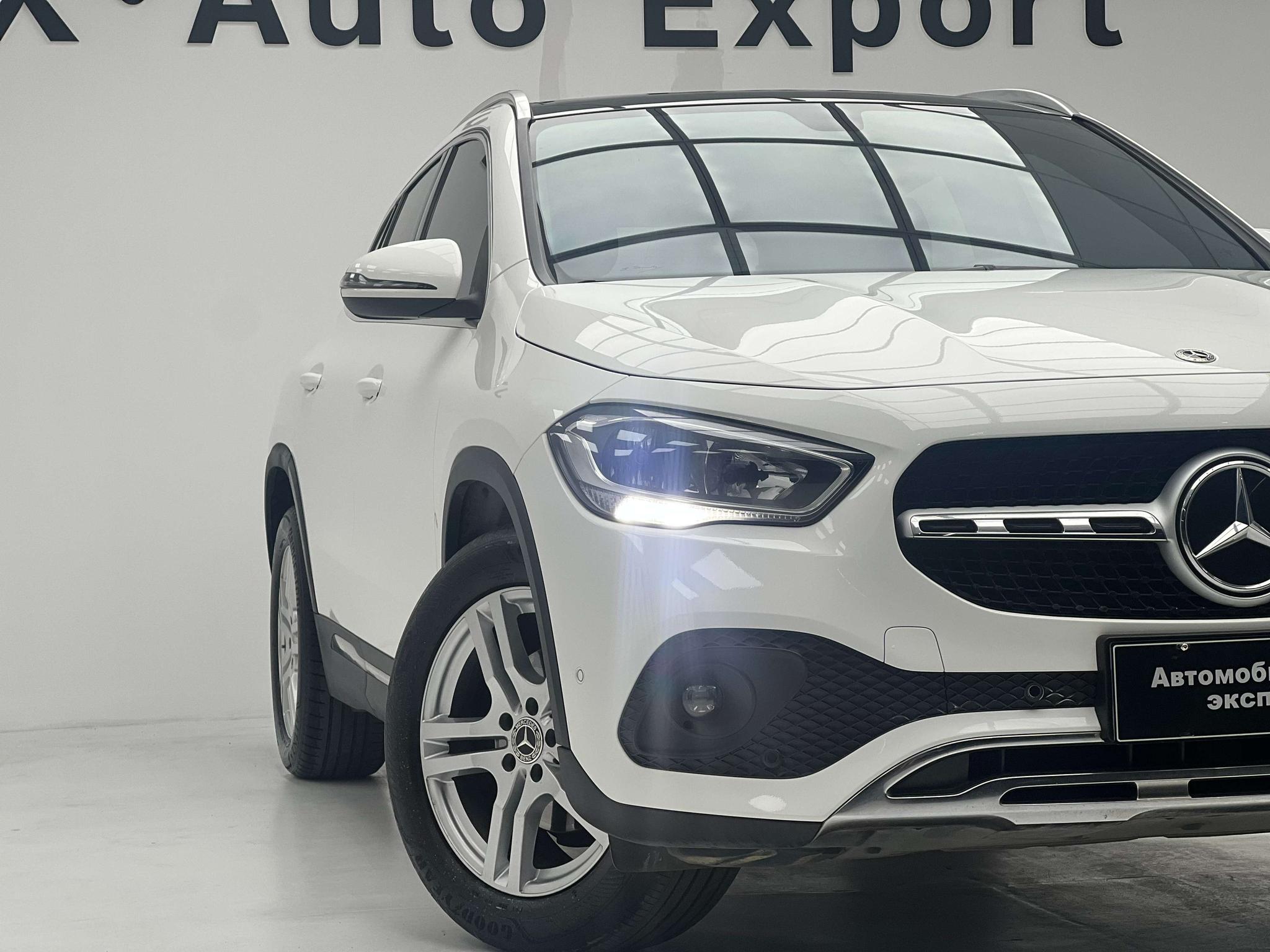 Mercedes-Benz Mercedes-Benz GLA