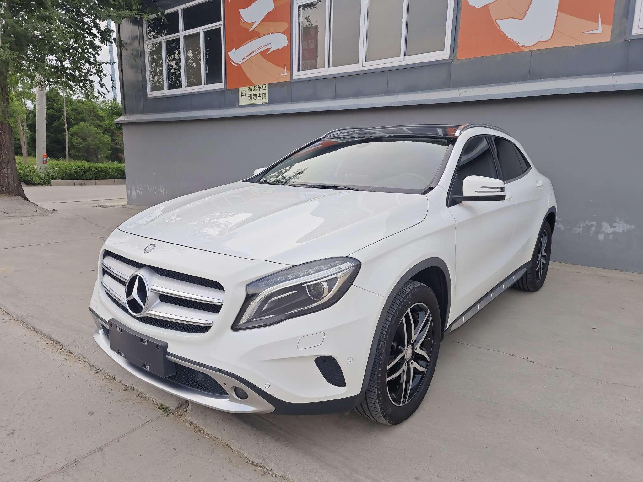 Mercedes-Benz Mercedes-Benz GLA