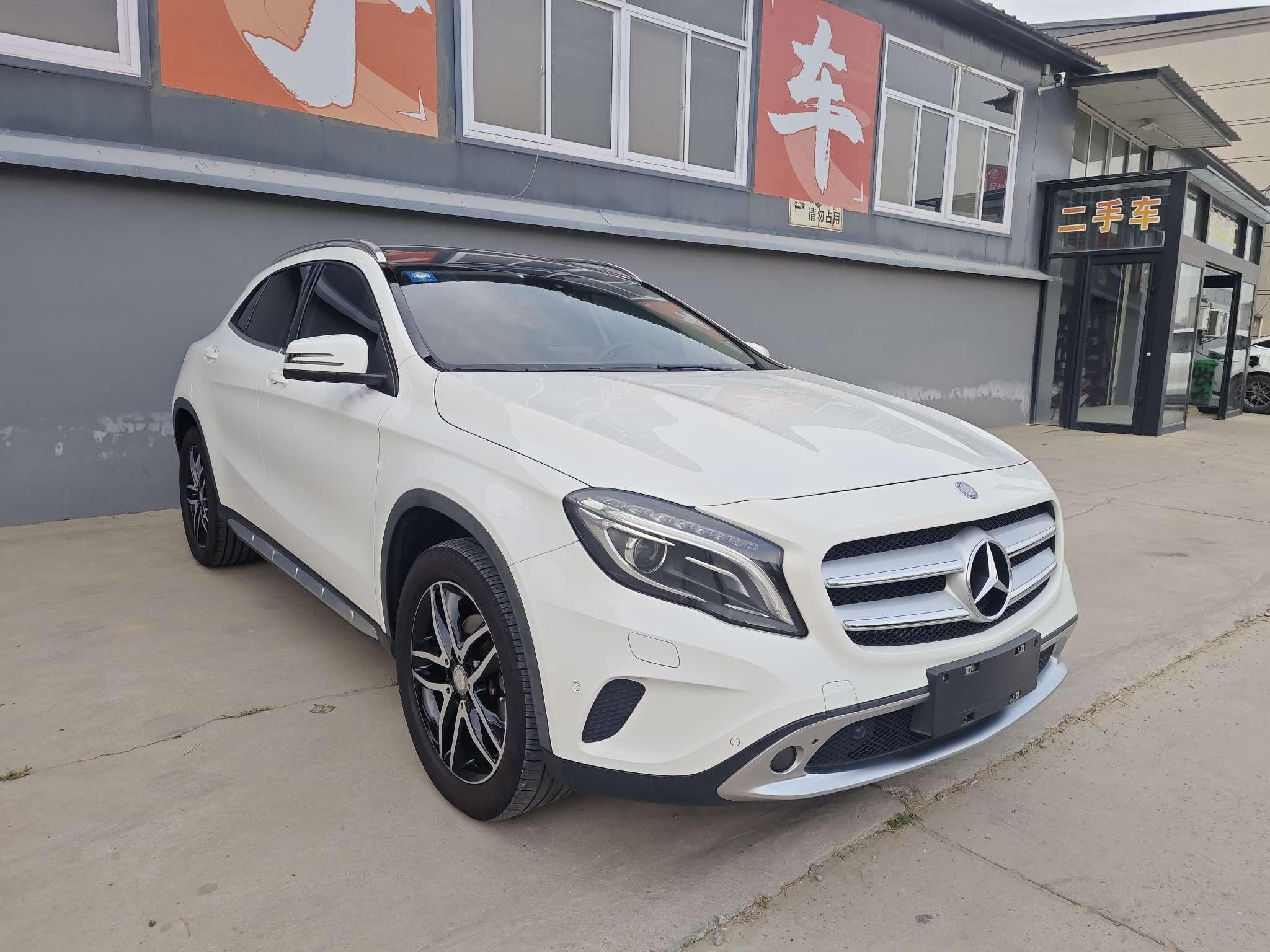 Mercedes-Benz Mercedes-Benz GLA