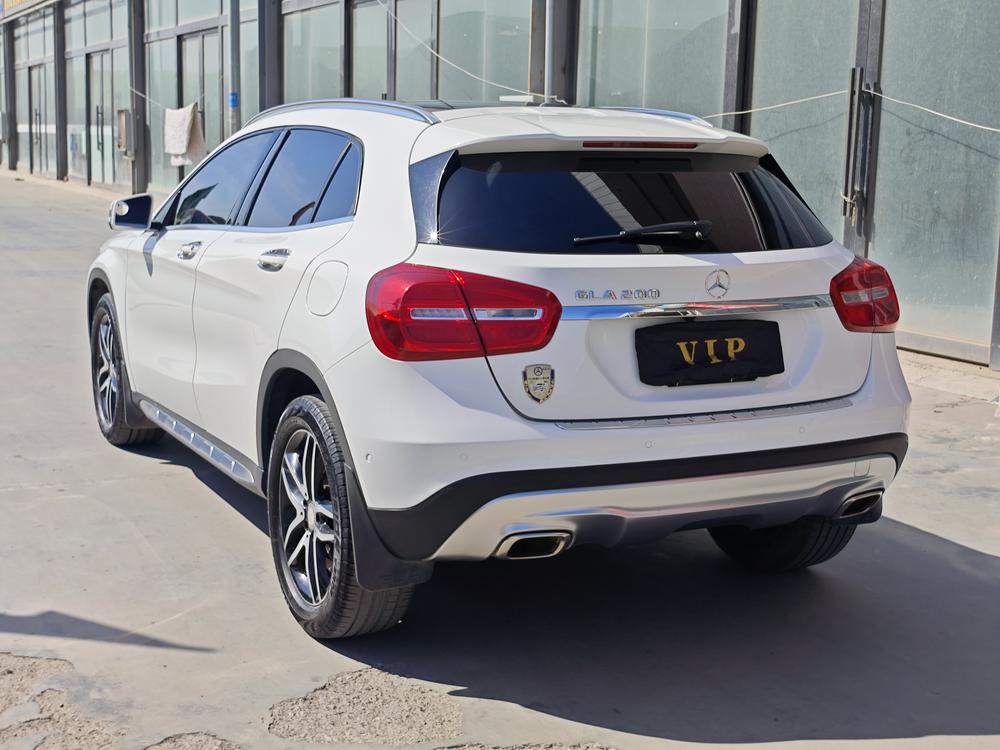 Mercedes-Benz Mercedes-Benz GLA