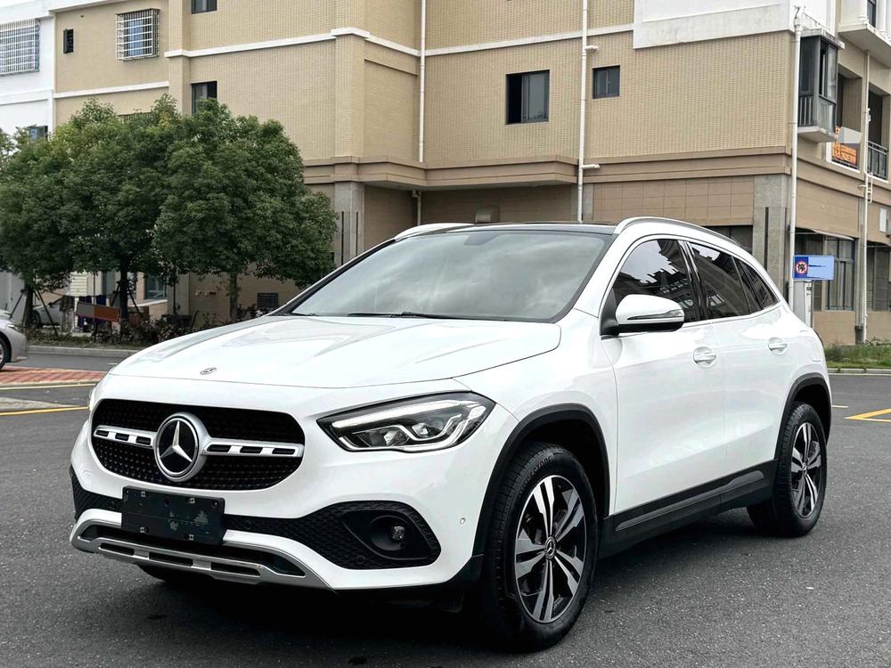 Mercedes-Benz Mercedes-Benz GLA
