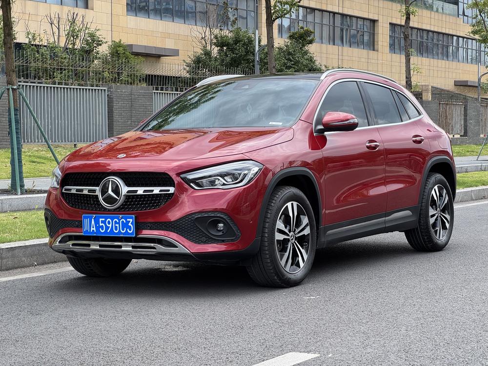 Mercedes-Benz Mercedes-Benz GLA