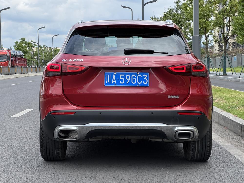 Mercedes-Benz Mercedes-Benz GLA