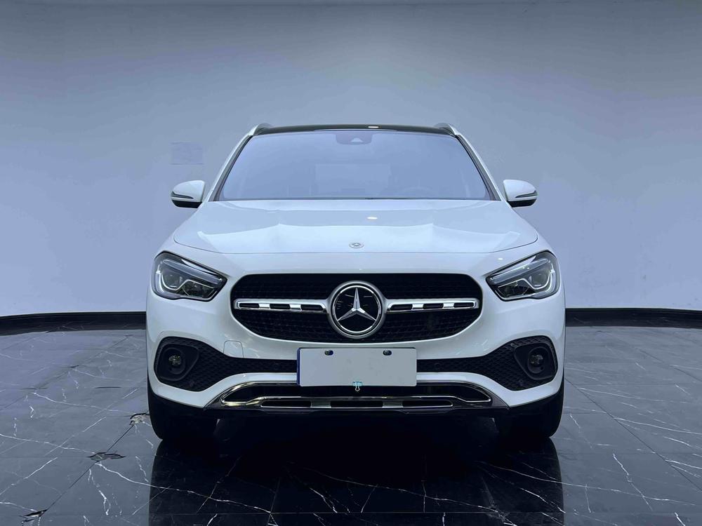 Mercedes-Benz Mercedes-Benz GLA