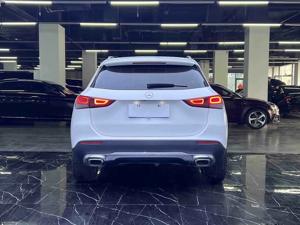 Mercedes-Benz Mercedes-Benz GLA
