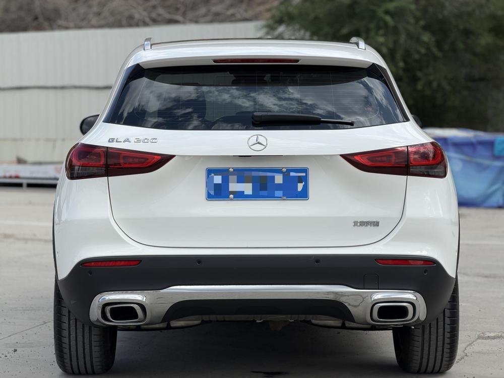 Mercedes-Benz Mercedes-Benz GLA