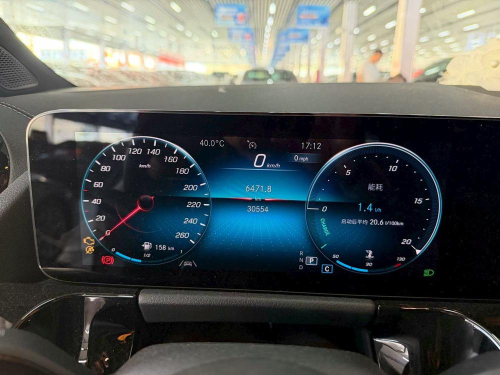 Mercedes-Benz Mercedes-Benz GLA