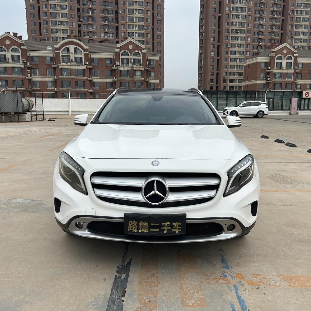 Mercedes-Benz Mercedes-Benz GLA