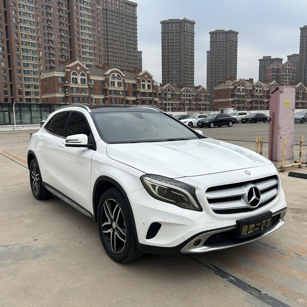 Mercedes-Benz Mercedes-Benz GLA