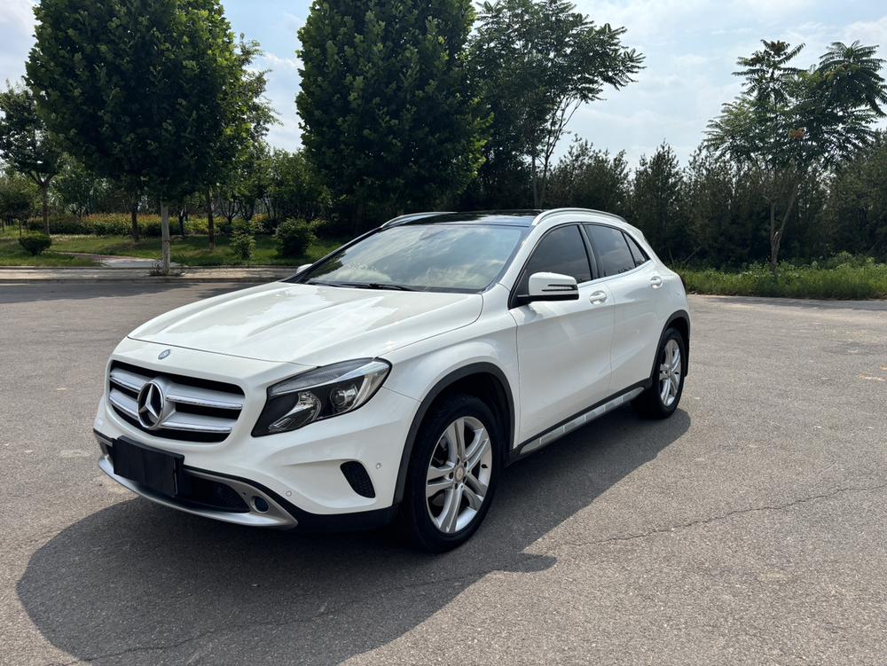 Mercedes-Benz Mercedes-Benz GLA