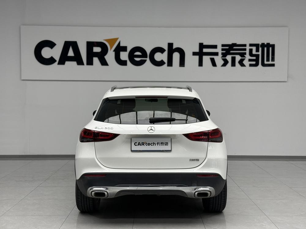 Mercedes-Benz Mercedes-Benz GLA