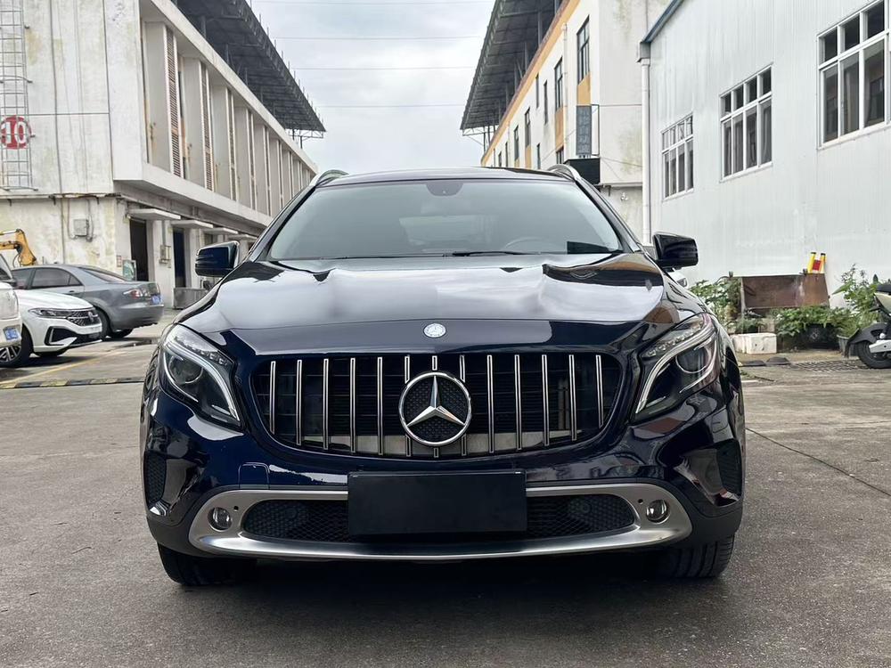 Mercedes-Benz Mercedes-Benz GLA
