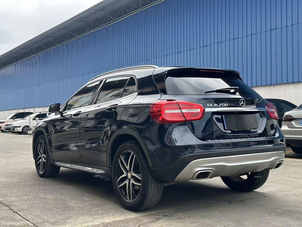 Mercedes-Benz Mercedes-Benz GLA