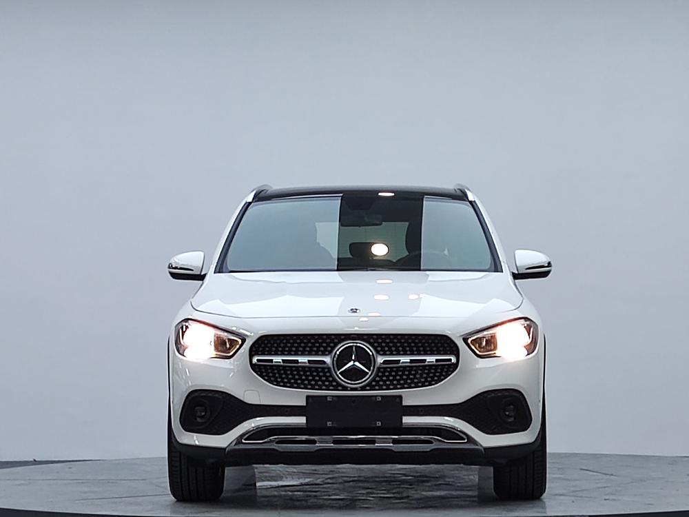 Mercedes-Benz Mercedes-Benz GLA