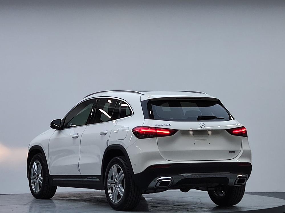Mercedes-Benz Mercedes-Benz GLA