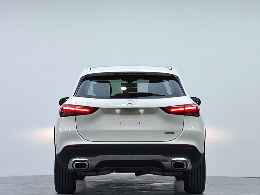 Mercedes-Benz Mercedes-Benz GLA