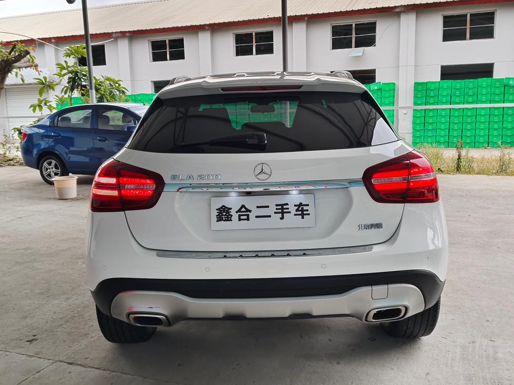 Mercedes-Benz Mercedes-Benz GLA