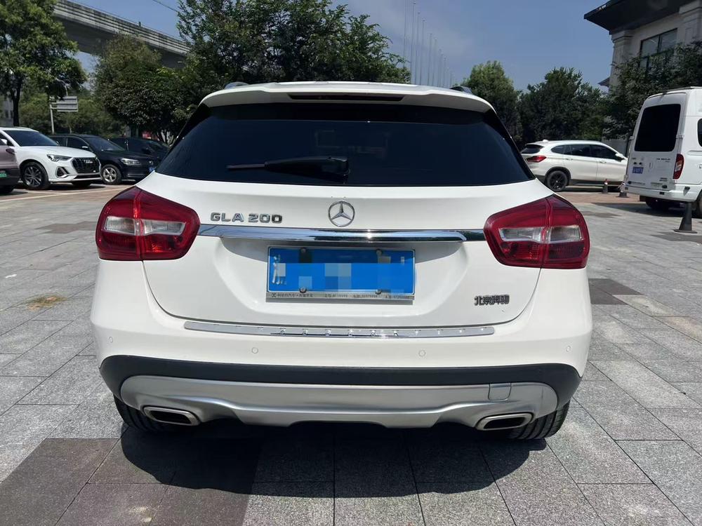 Mercedes-Benz Mercedes-Benz GLA