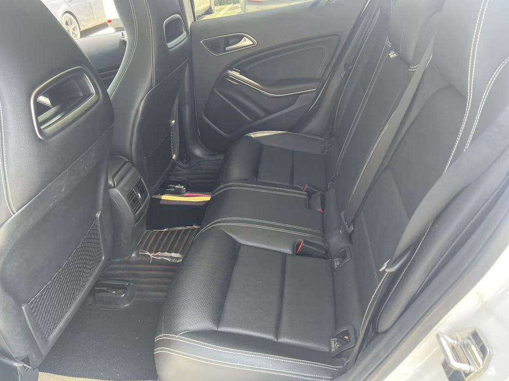 Mercedes-Benz Mercedes-Benz GLA