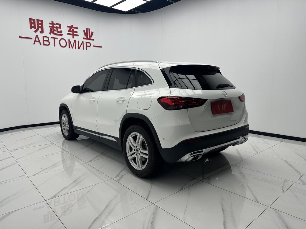 Mercedes-Benz Mercedes-Benz GLA