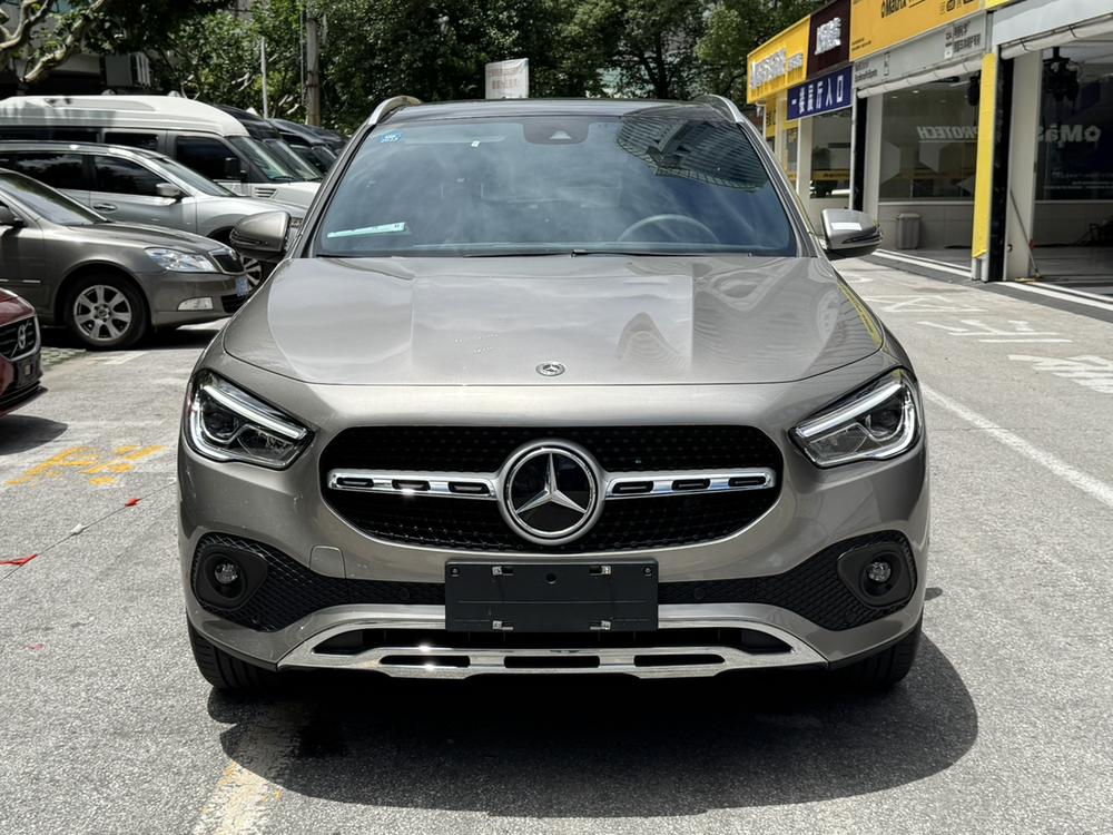Mercedes-Benz Mercedes-Benz GLA