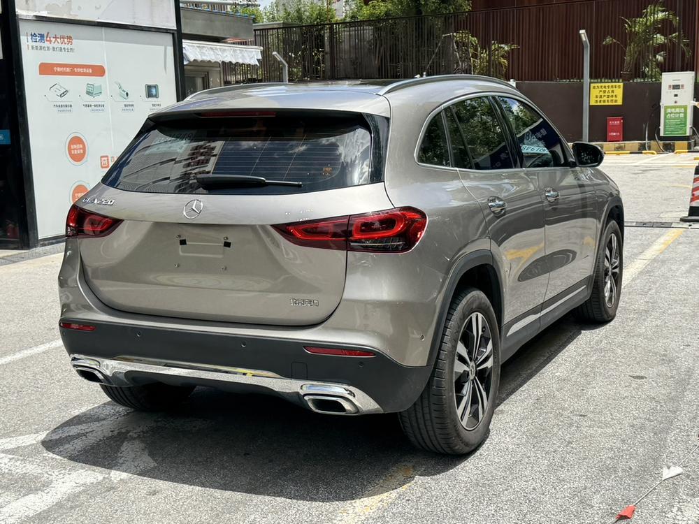 Mercedes-Benz Mercedes-Benz GLA