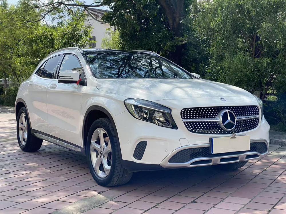 Mercedes-Benz Mercedes-Benz GLA