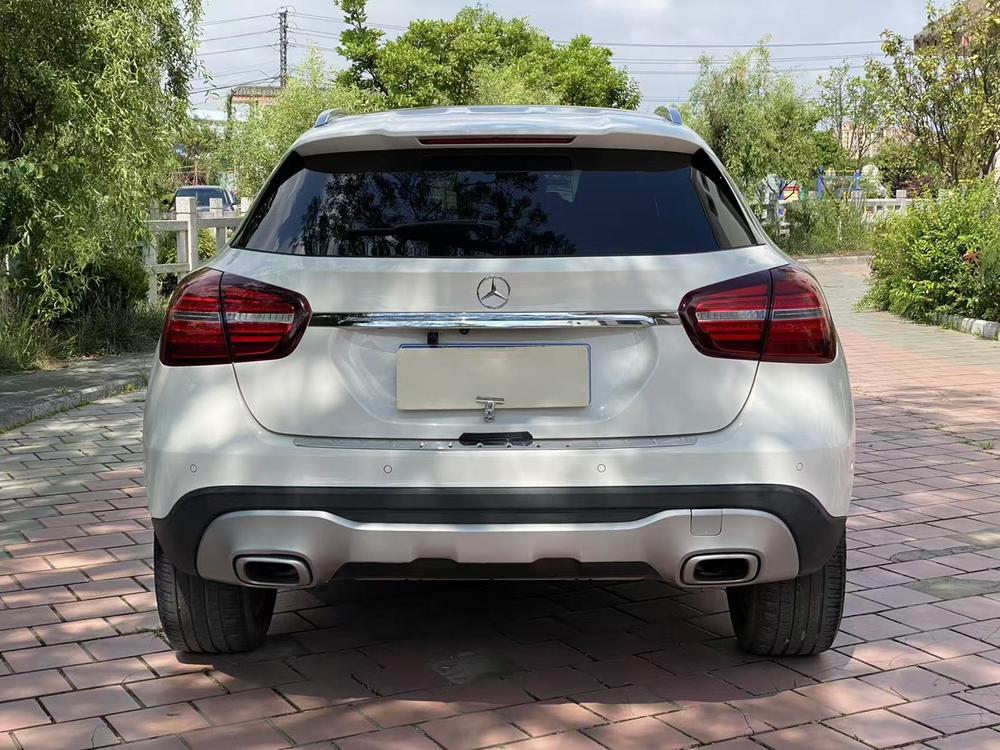 Mercedes-Benz Mercedes-Benz GLA