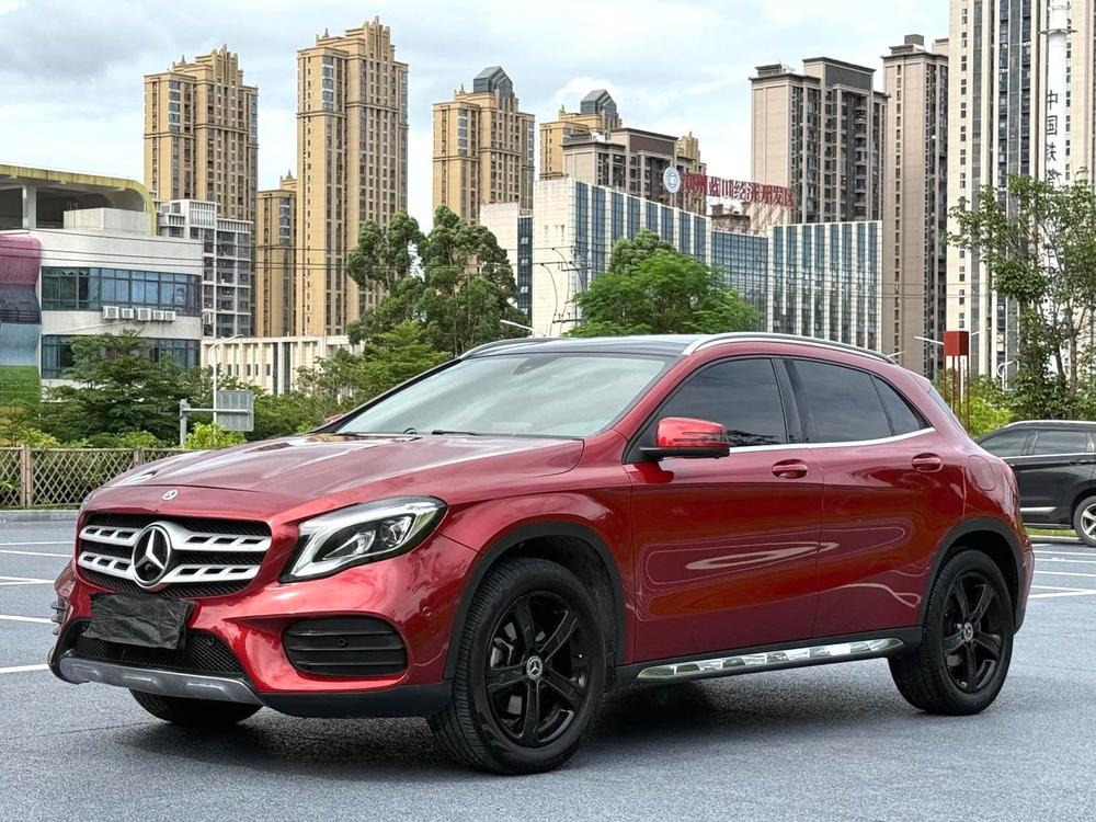 Mercedes-Benz Mercedes-Benz GLA