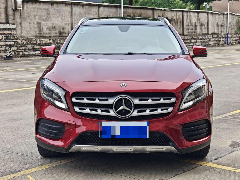 Mercedes-Benz Mercedes-Benz GLA
